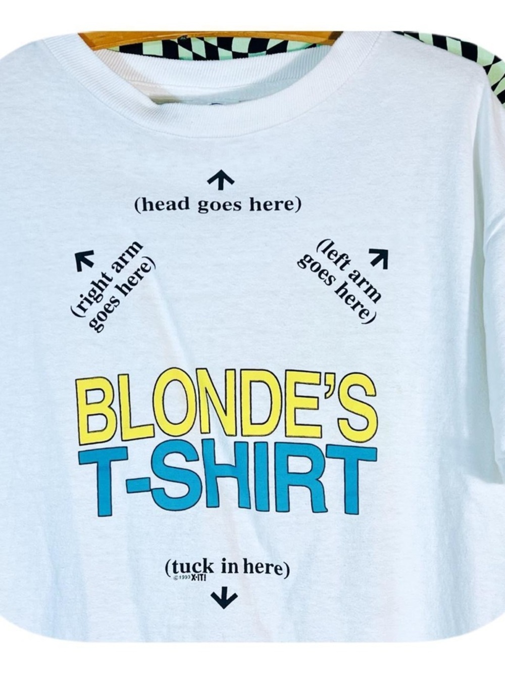 Vintage 90s Blonde's T-Shirt - White w directions on how to wear print sz M - Picture 2 of 6